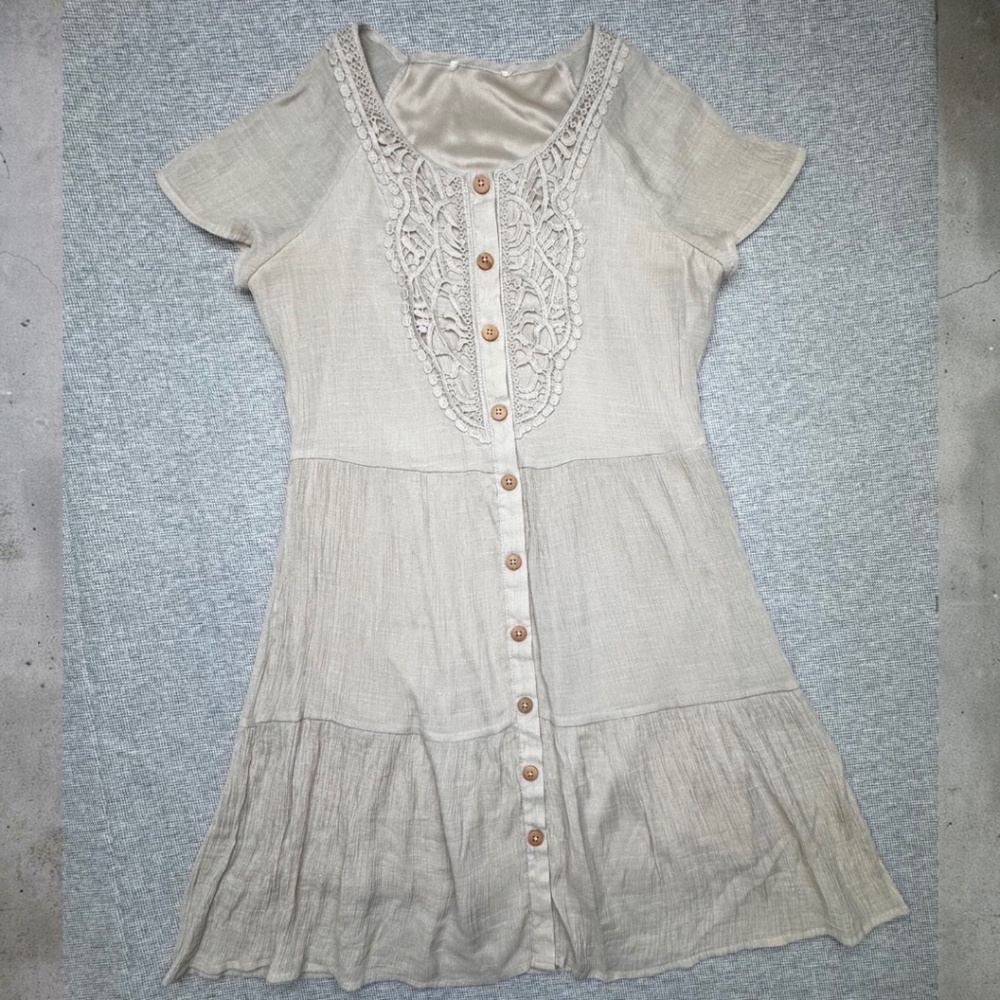 Indigo Rose Size M‎ Beige Linen Mini Dress Button Front Lace Yoke Crochet Insert